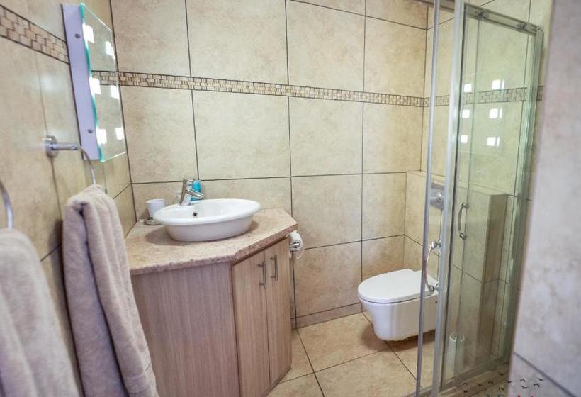 پانسیون Monu Self Catering Accommodation