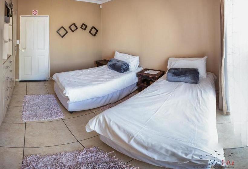 پانسیون Monu Self Catering Accommodation