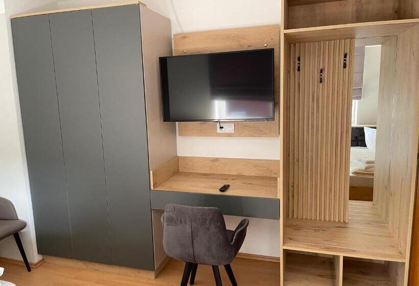 Отель Bispinger Hof