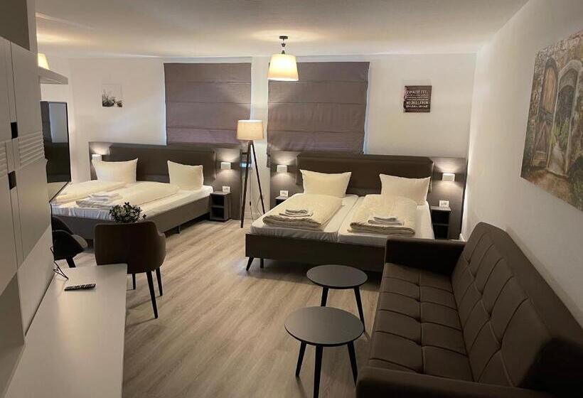 Отель Bispinger Hof