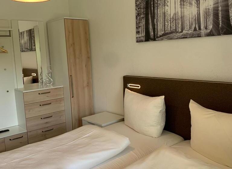 Отель Bispinger Hof