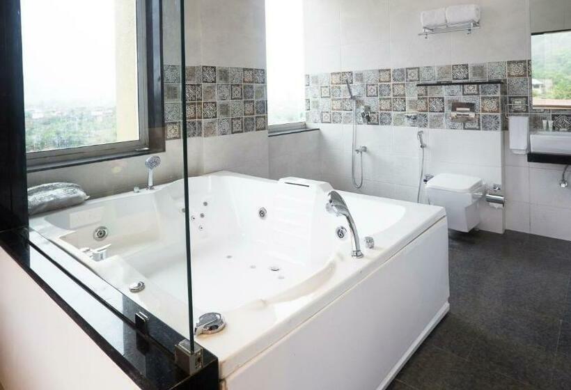 Hotel Diwatel Grande Resort