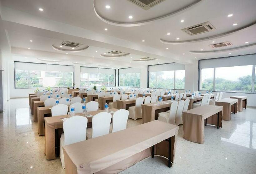 Hotel Diwatel Grande Resort