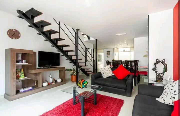 פנסיון Alojamiento Cómo En Casa Cerca Al Aeropuerto!!