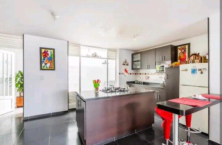 פנסיון Alojamiento Cómo En Casa Cerca Al Aeropuerto!!