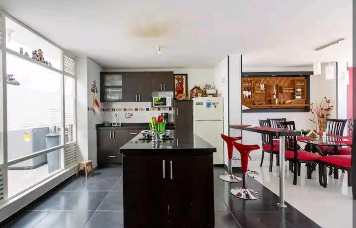 פנסיון Alojamiento Cómo En Casa Cerca Al Aeropuerto!!