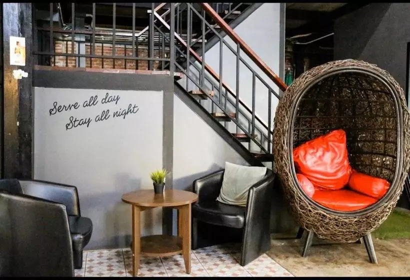 پانسیون Baan Khun Nine