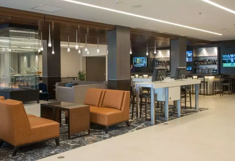 Doubletree By Hilton Hotel Syracuse