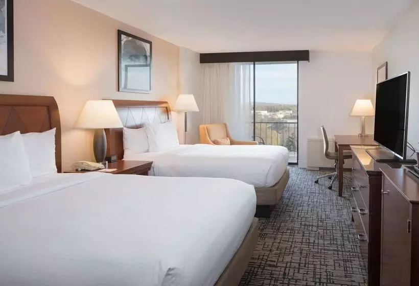 Doubletree By Hilton Hotel Syracuse