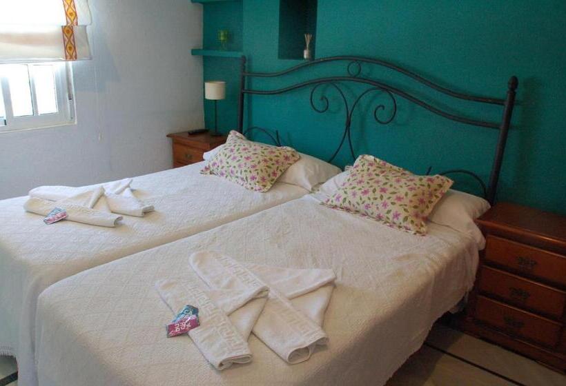 هتل El Campanario