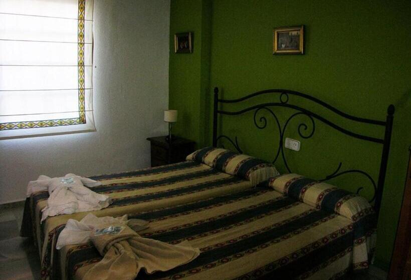 هتل El Campanario