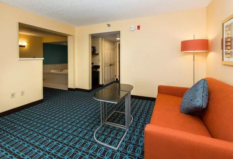 فندق Fairfield Inn & Suites Des Moines West