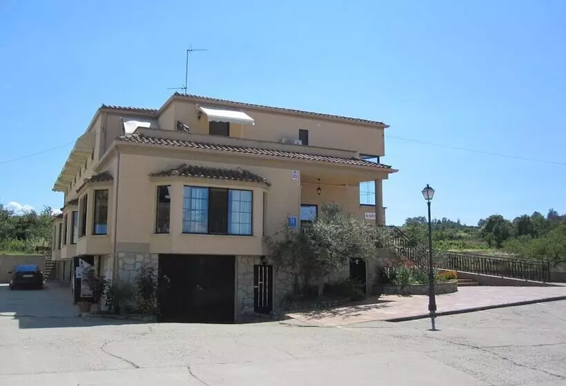 فندق Hostal Restaurante Santa Cruz