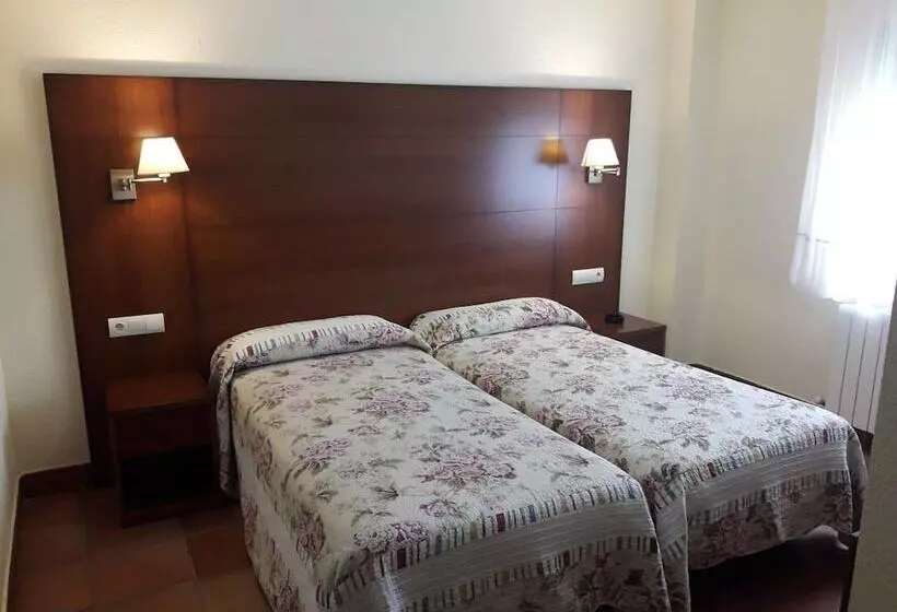 فندق Hostal Restaurante Santa Cruz