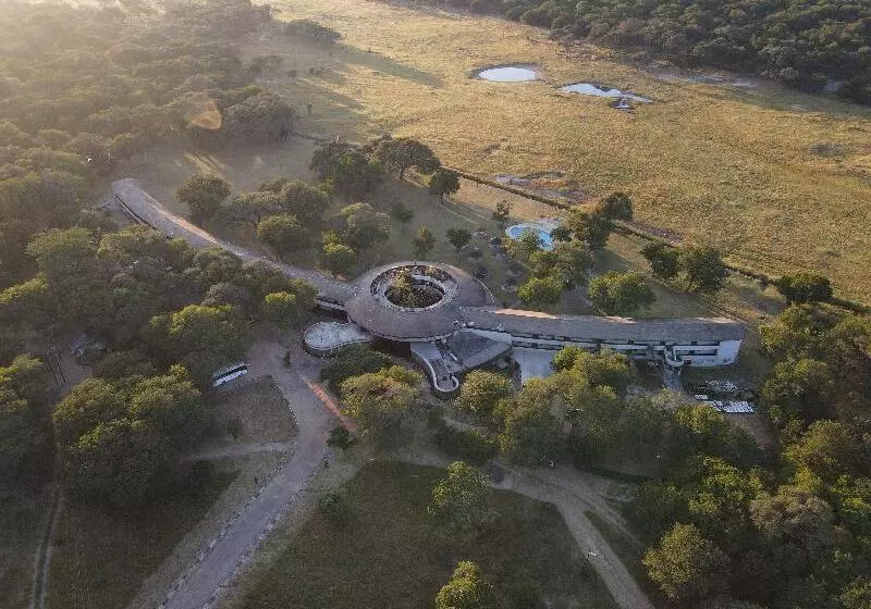 Hotelli Hwange Safari Lodge