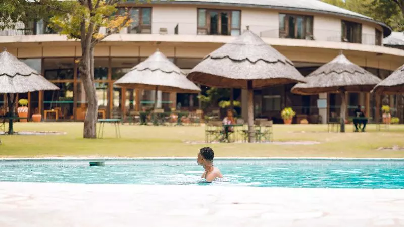 Hotelli Hwange Safari Lodge