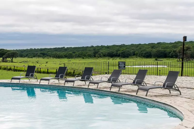 Hotelli Hwange Safari Lodge