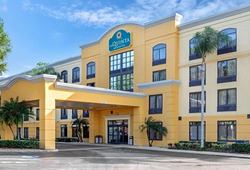 בית מלון כפרי La Quinta Inn & Suites By Wyndham Tampa North I75