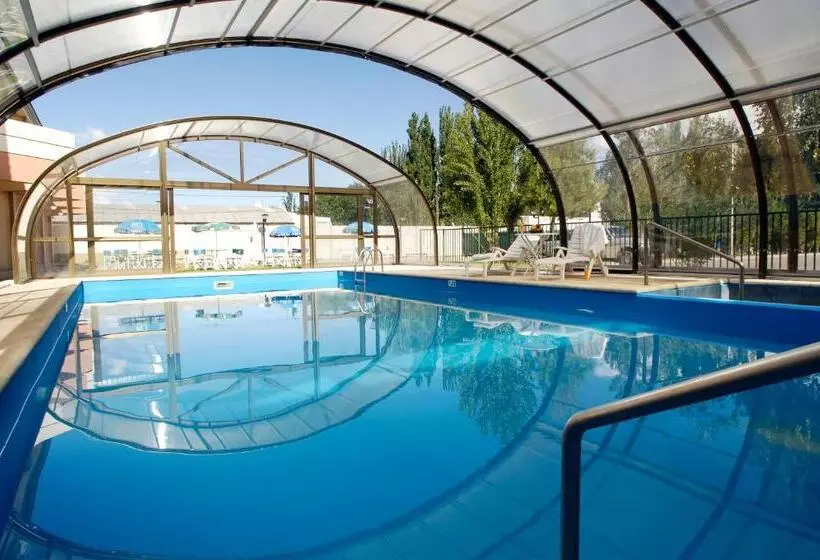 هتل Land Express Neuquen