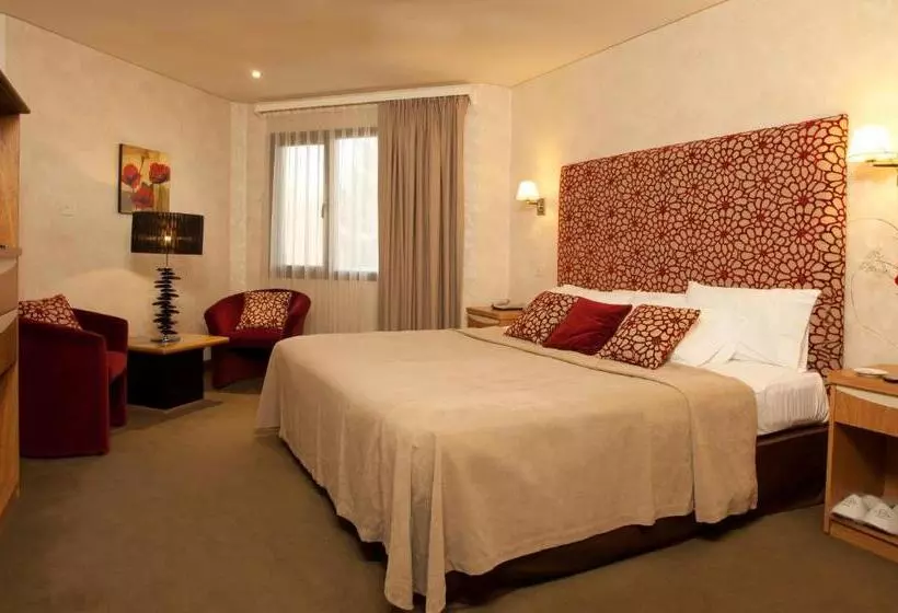 هتل Land Express Neuquen