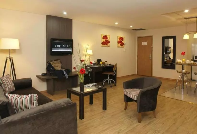 هتل Land Express Neuquen