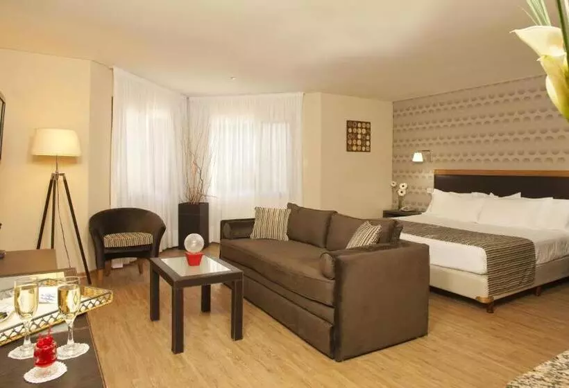 هتل Land Express Neuquen