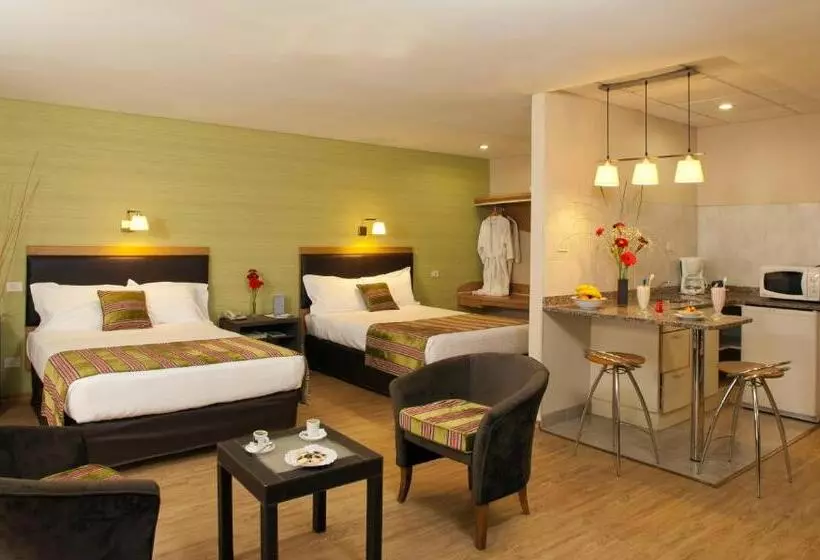 هتل Land Express Neuquen