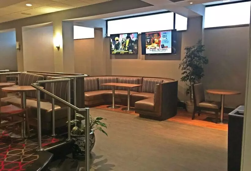 ホテル Wyndham Garden Inn Pittsburgh Airport