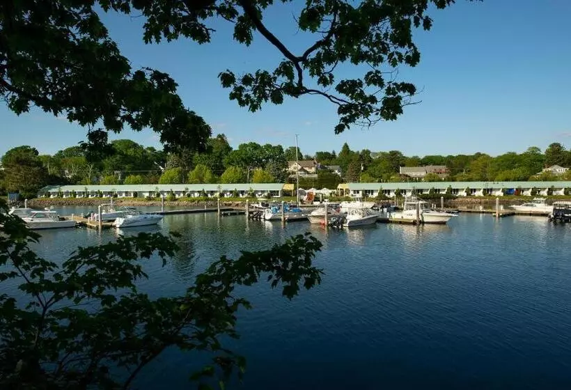 ホテル Yachtsman Lodge & Marina