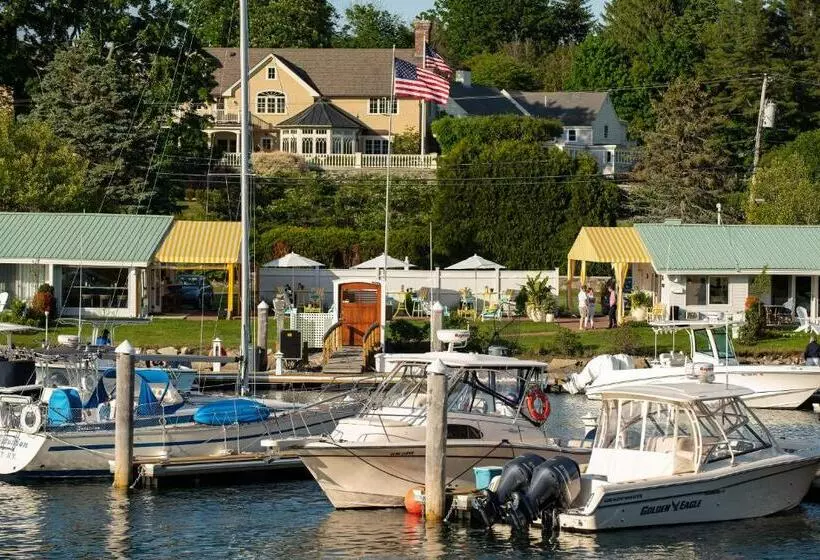 ホテル Yachtsman Lodge & Marina