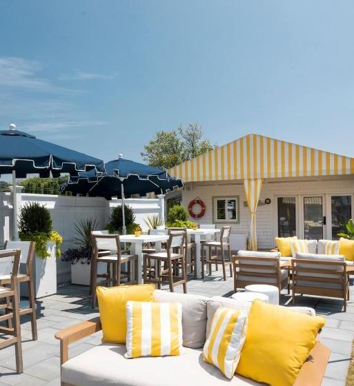 Szálloda Yachtsman Lodge & Marina