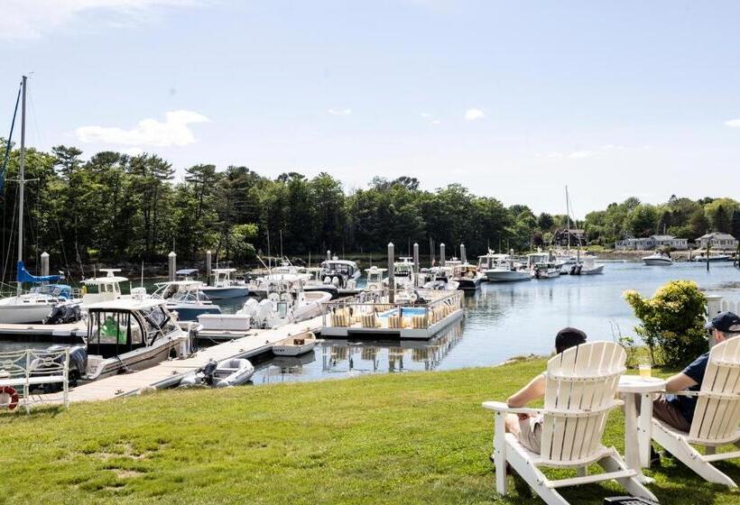 Szálloda Yachtsman Lodge & Marina