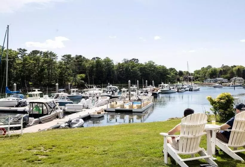 ホテル Yachtsman Lodge & Marina