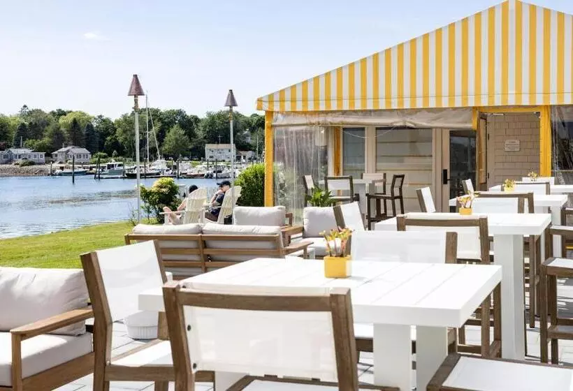 ホテル Yachtsman Lodge & Marina