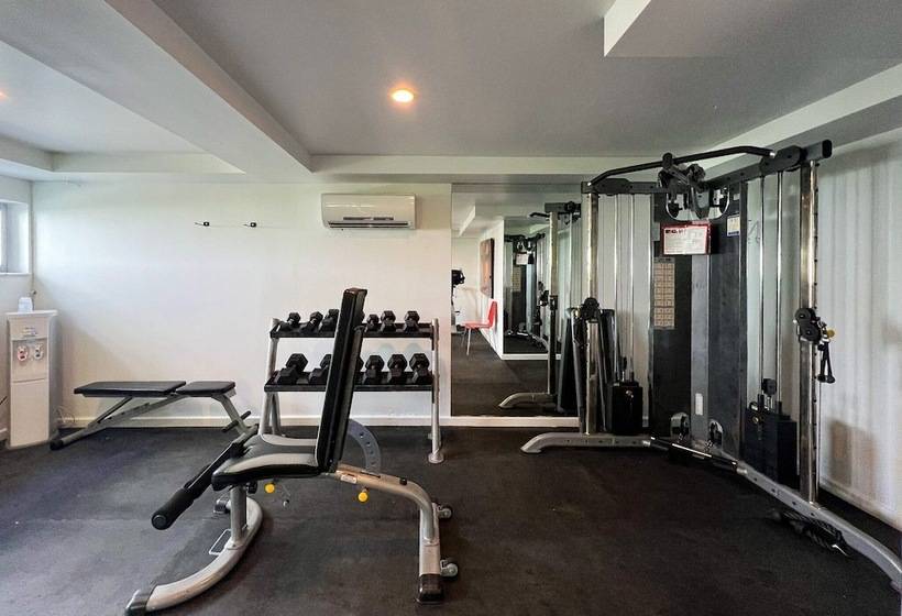 فندق على الطريق Winterset A North Beach Village Resort