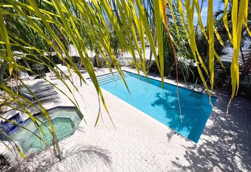 Мотель Winterset A North Beach Village Resort