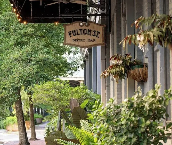 Riverfront Hotel New Orleans