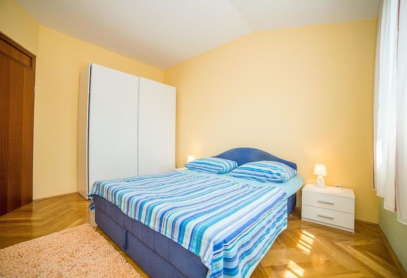 Apartments Ivo Kastel L / Three Bedrooms