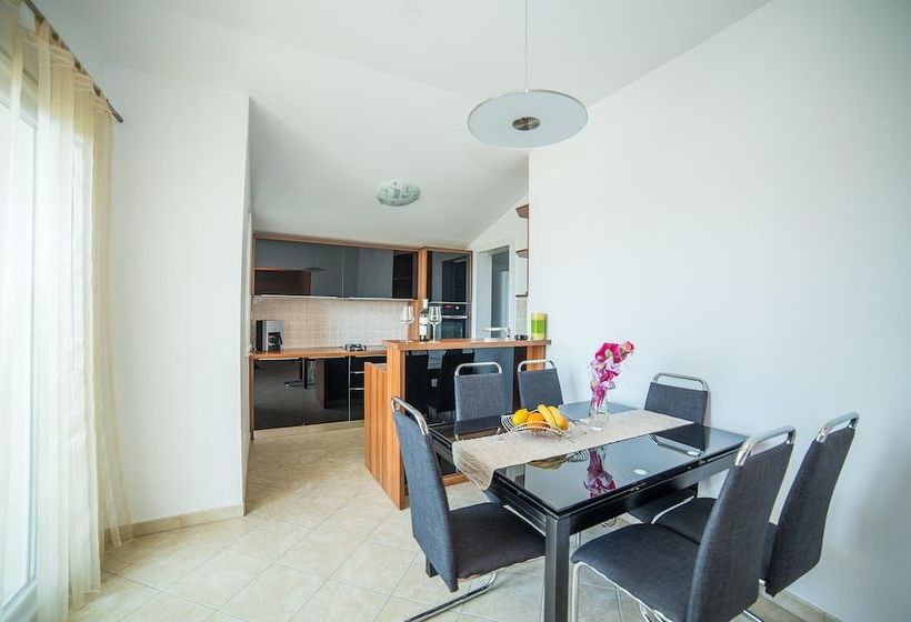 Apartments Ivo Kastel L / Three Bedrooms
