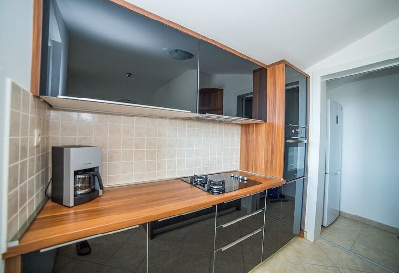 Apartments Ivo Kastel L / Three Bedrooms
