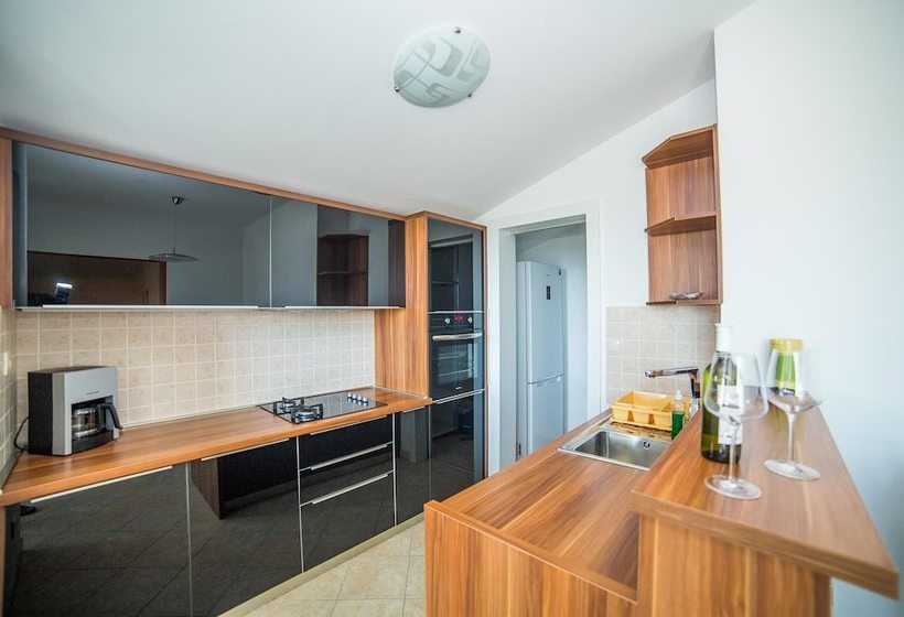 Apartments Ivo Kastel L / Three Bedrooms