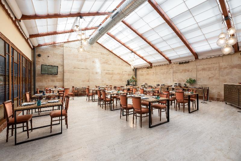 Hotelli Exe Astur Plaza