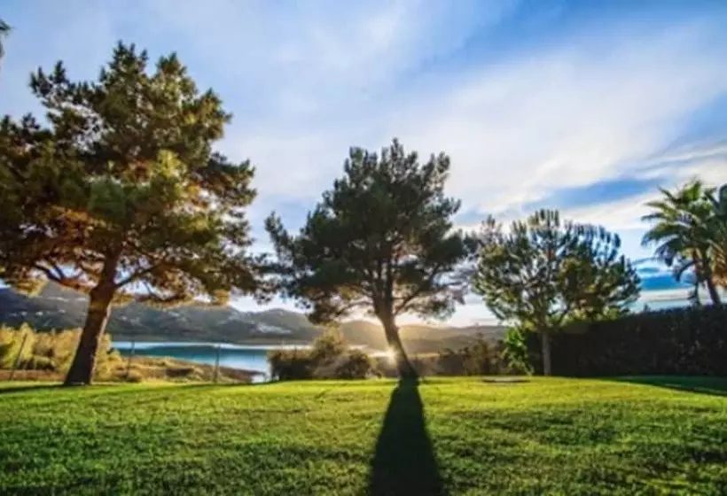 B Bou Hotel La Viñuela & Spa