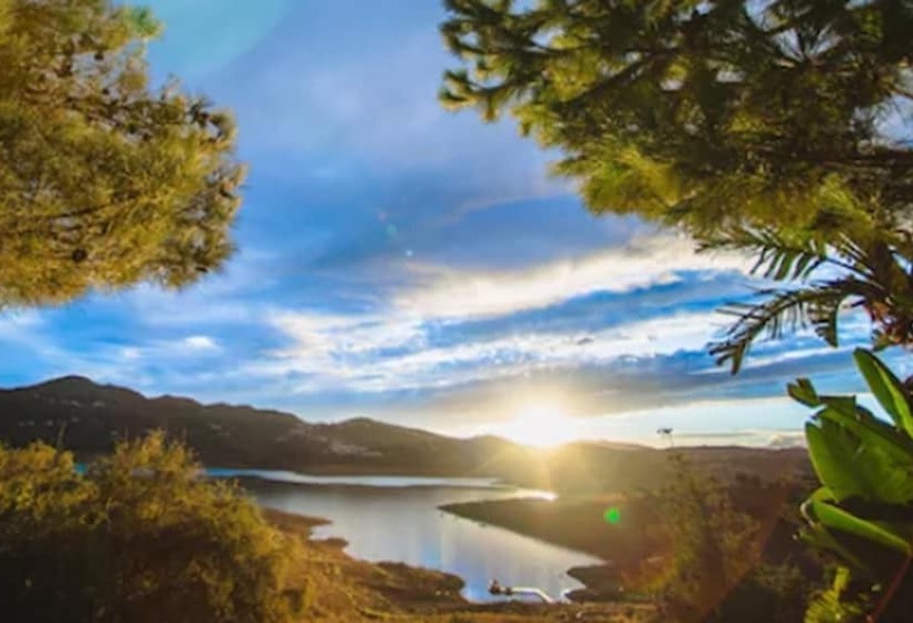 B Bou Hotel La Viñuela & Spa