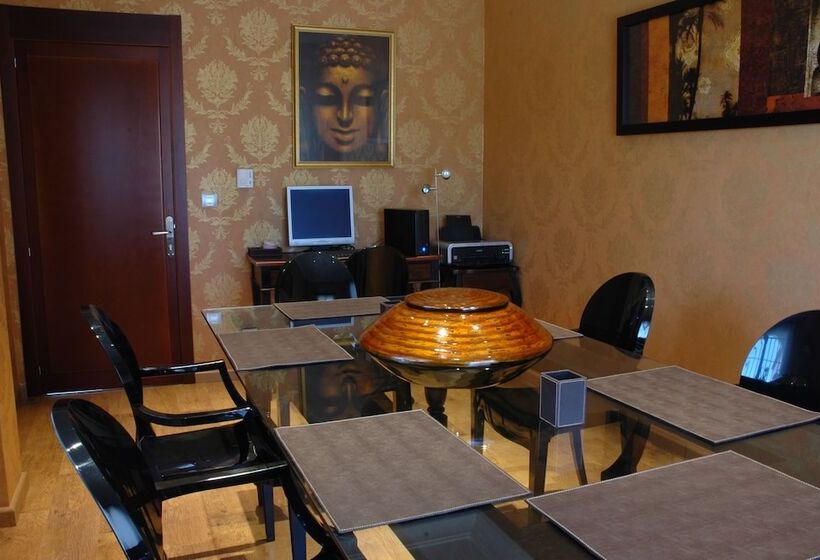 B Bou Hotel La Viñuela & Spa