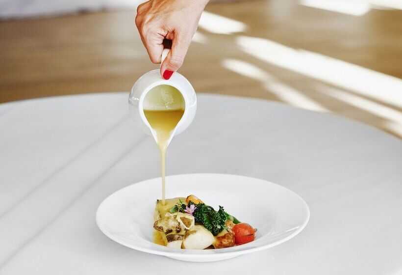 B Bou Hotel La Viñuela & Spa