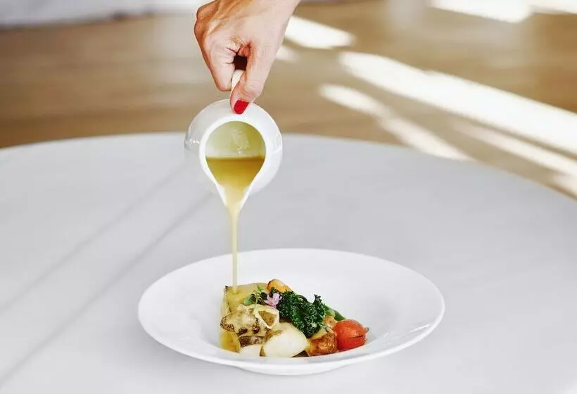 B Bou Hotel La Viñuela & Spa