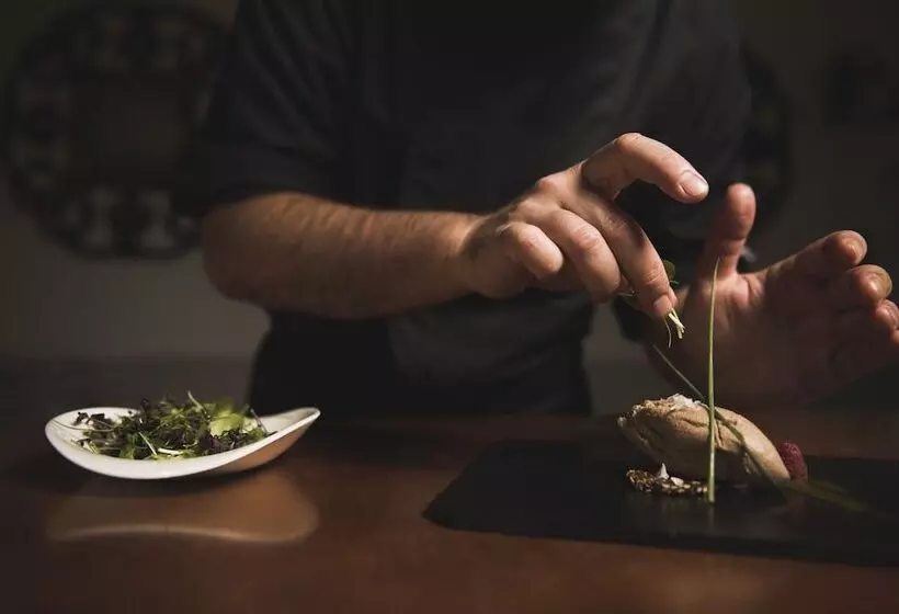 B Bou Hotel La Viñuela & Spa