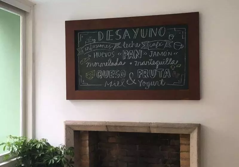 هتل Basadre Suites