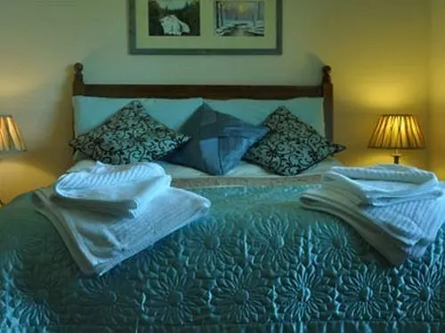 בית מלון כפרי Caledonian House